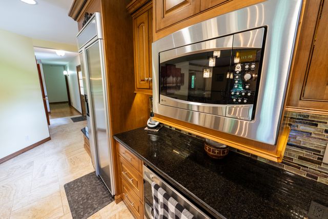 9917 E Bend Road, Burlington, KY 41005