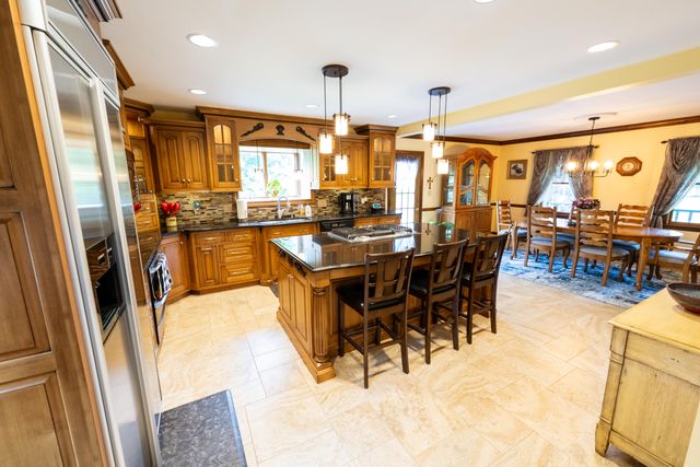 9917 E Bend Road, Burlington, KY 41005