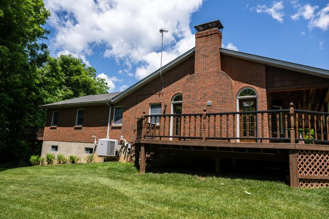 9917 E Bend Road, Burlington, KY 41005