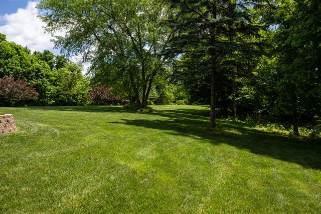 9917 E Bend Road, Burlington, KY 41005