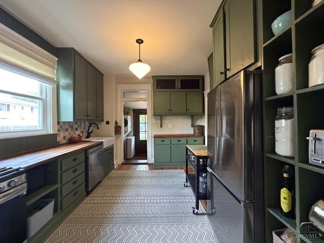 316 Pendery Avenue, Wyoming, OH 45215