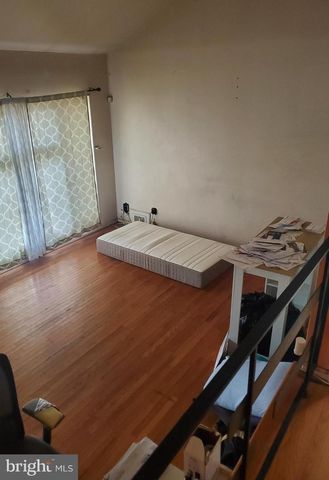 6233 ADDISON RD, Capitol Heights, MD 20743