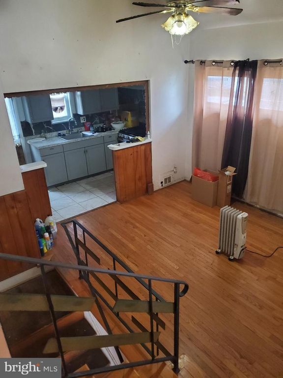 6233 ADDISON RD, Capitol Heights, MD 20743