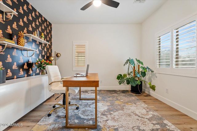 10370 W SANDS Drive 464, Peoria, AZ 85383