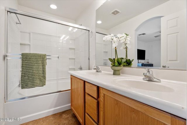 10370 W SANDS Drive 464, Peoria, AZ 85383