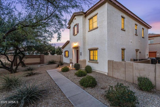 10370 W SANDS Drive 464, Peoria, AZ 85383