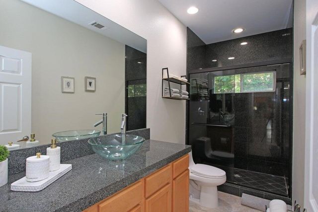 102 Clearwater Way, Rancho Mirage, CA 92270