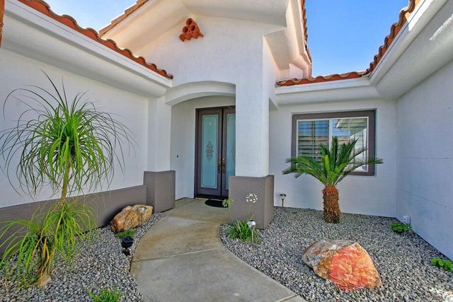 102 Clearwater Way, Rancho Mirage, CA 92270