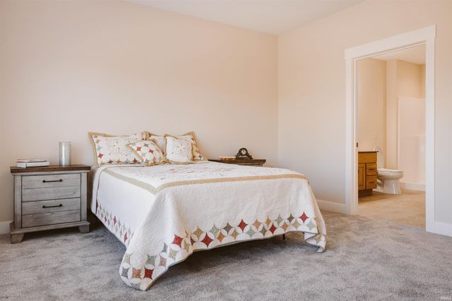 3211 W Bartlett Drive, New Haven, IN 46774