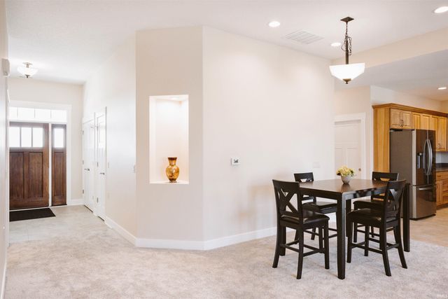 3211 W Bartlett Drive, New Haven, IN 46774