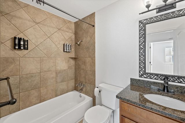 6700 Cooper LN 19, Austin, TX 78745