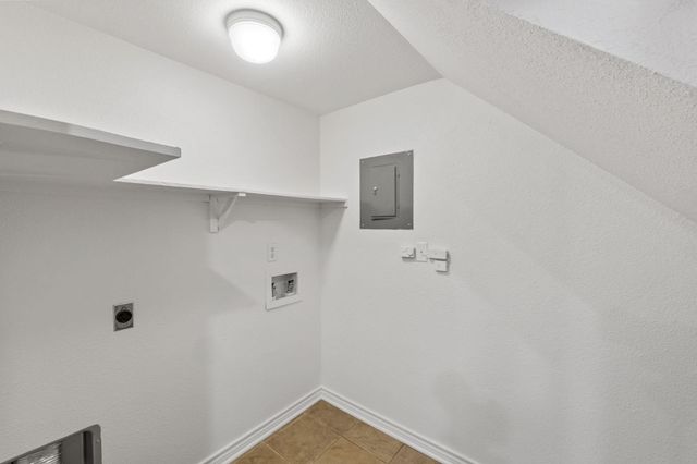6700 Cooper LN 19, Austin, TX 78745