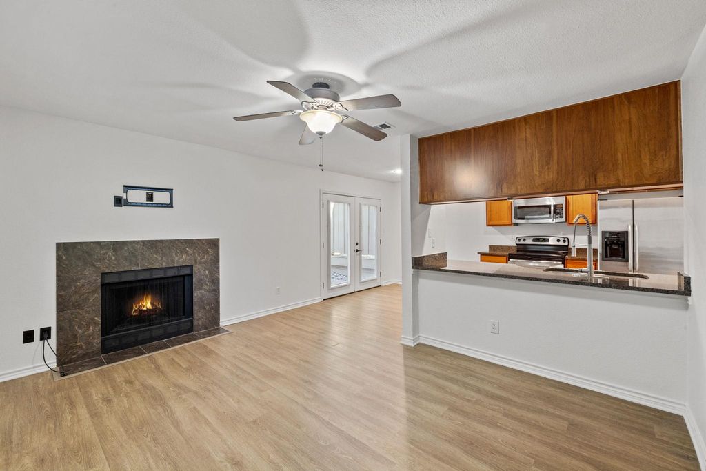 6700 Cooper LN 19, Austin, TX 78745