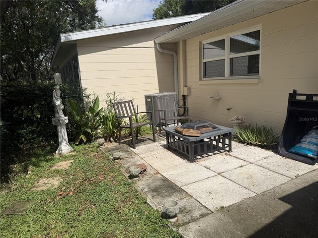 8658 SW 95TH LANE B, Ocala, FL 34481