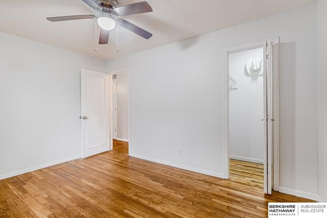 7402 S 76th Avenue, La Vista, NE 68128