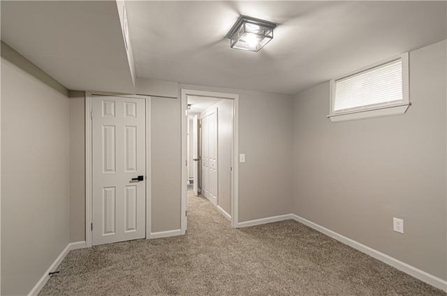 6401 Roswell Avenue, Kansas City, KS 66104