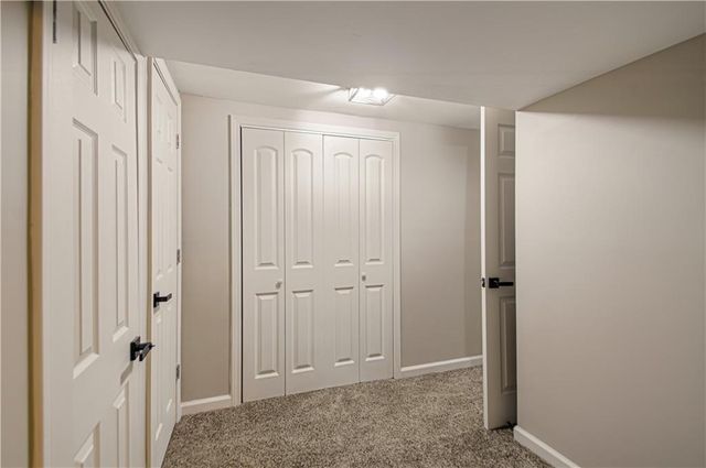 6401 Roswell Avenue, Kansas City, KS 66104