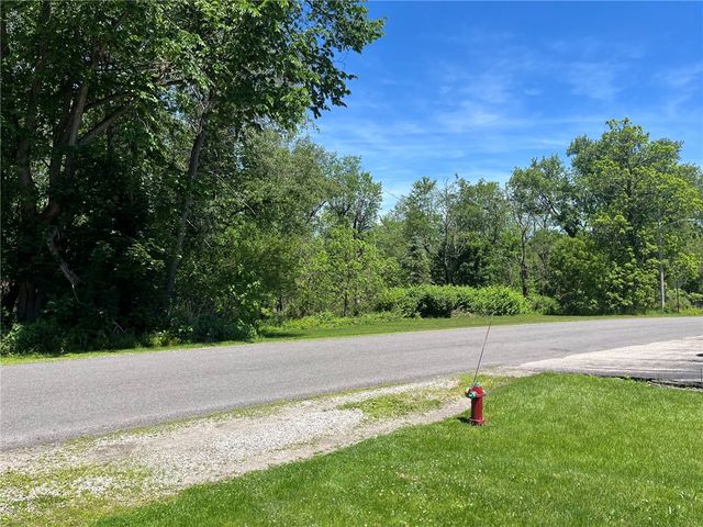 162 Front Street, Hempfield Twp, PA 15635
