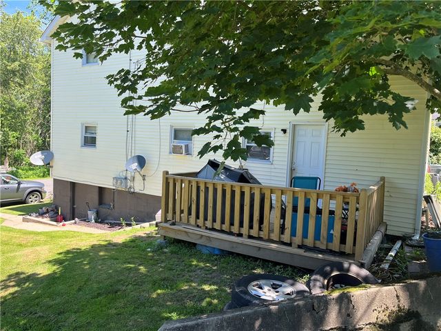 162 Front Street, Hempfield Twp, PA 15635