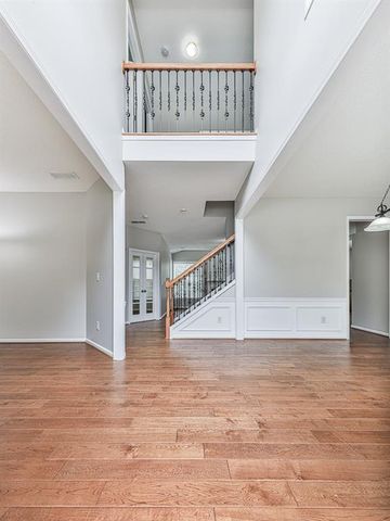 503 Keeneland Avenue, Woodstock, GA 30189