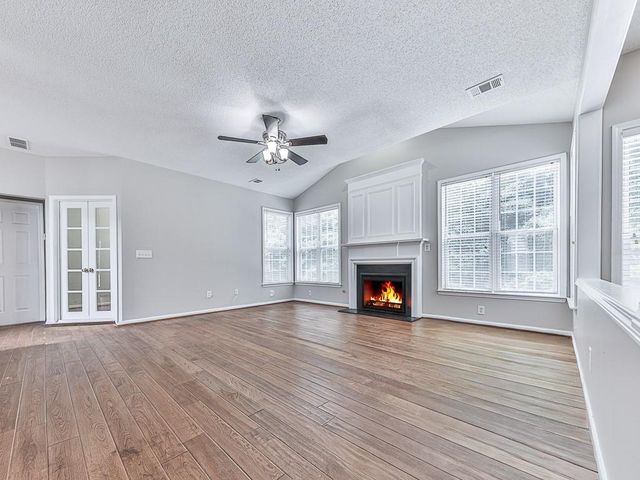 503 Keeneland Avenue, Woodstock, GA 30189