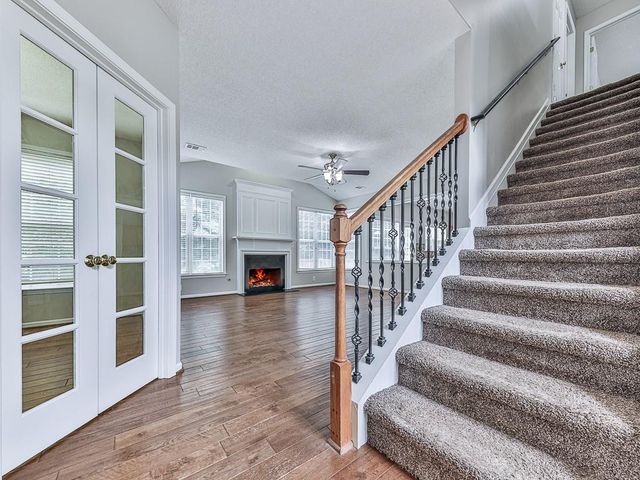 503 Keeneland Avenue, Woodstock, GA 30189
