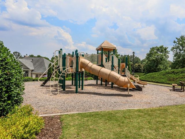 503 Keeneland Avenue, Woodstock, GA 30189