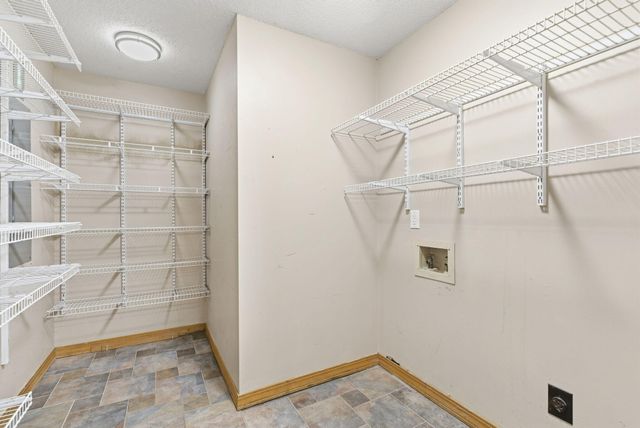 1182 E Evans Street, Springfield, MO 65810