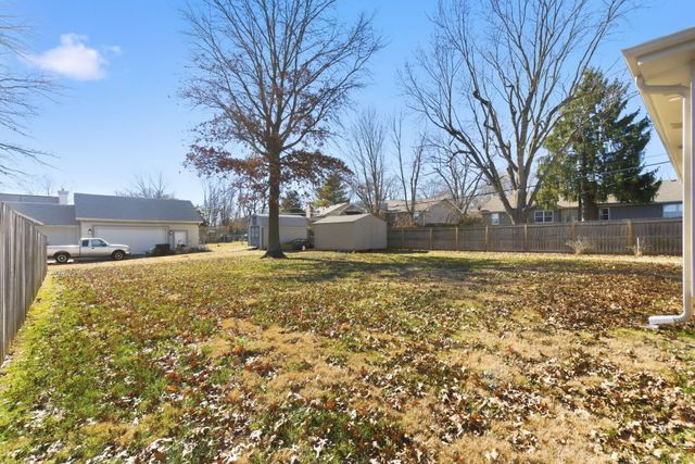 1182 E Evans Street, Springfield, MO 65810