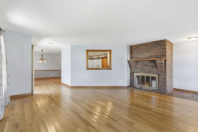 1182 E Evans Street, Springfield, MO 65810