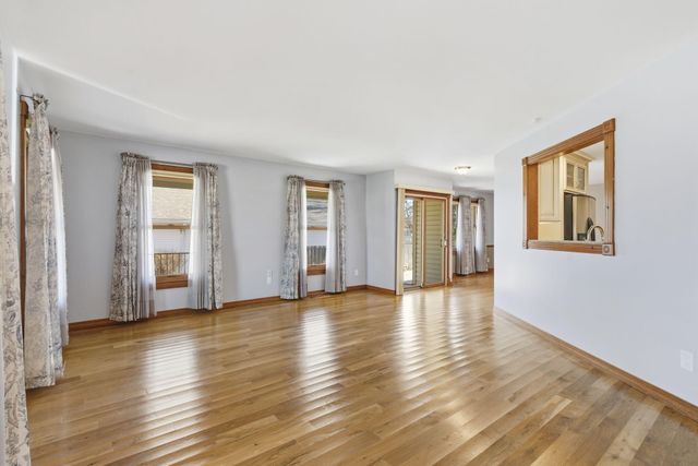 1182 E Evans Street, Springfield, MO 65810