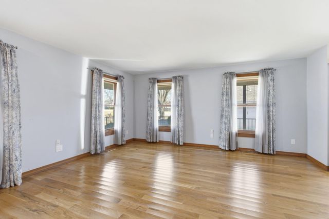 1182 E Evans Street, Springfield, MO 65810