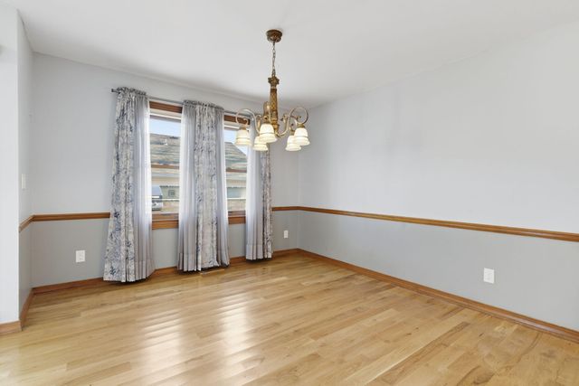 1182 E Evans Street, Springfield, MO 65810