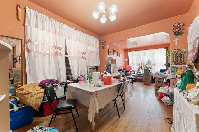 1523 S 50th Avenue, Cicero, IL 60804