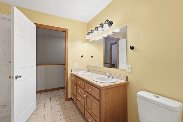 60 Red Fox Road, Greers Ferry, AR 72067