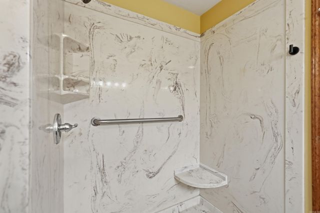 60 Red Fox Road, Greers Ferry, AR 72067