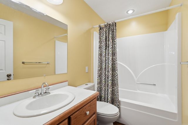 60 Red Fox Road, Greers Ferry, AR 72067