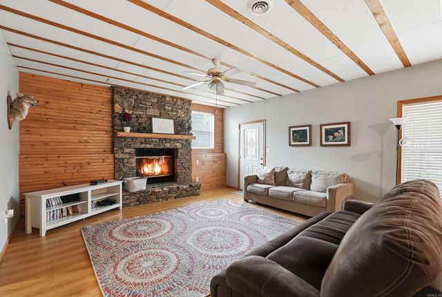 60 Red Fox Road, Greers Ferry, AR 72067