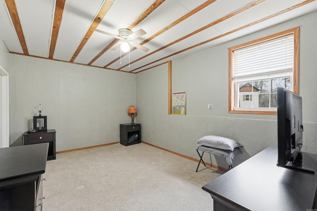 60 Red Fox Road, Greers Ferry, AR 72067