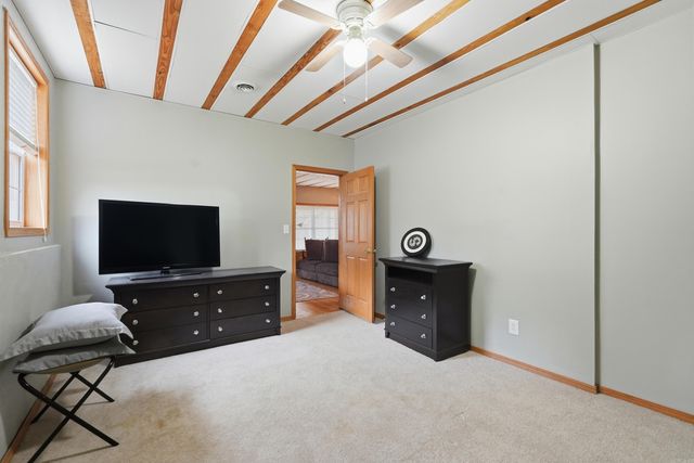 60 Red Fox Road, Greers Ferry, AR 72067