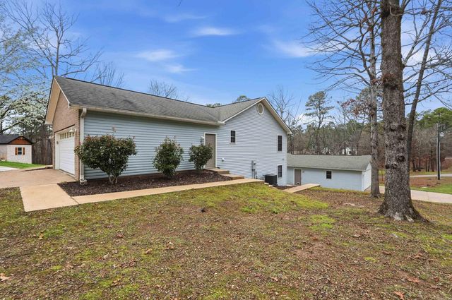 60 Red Fox Road, Greers Ferry, AR 72067