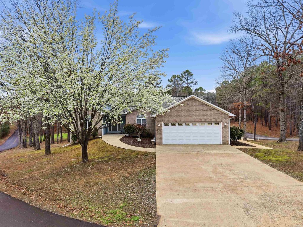 60 Red Fox Road, Greers Ferry, AR 72067