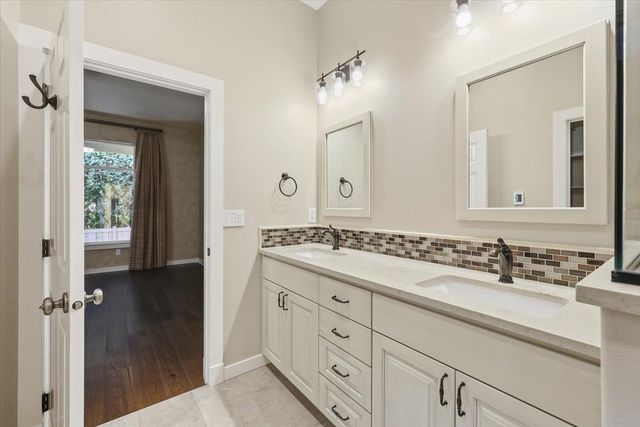 5007 S Ivy Glen Ln, Spokane, WA 99223