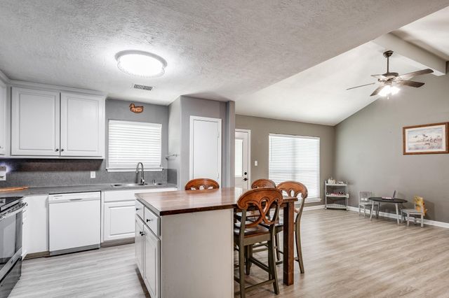 16392 Many Trees Lane, Conroe, TX 77302