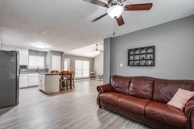 16392 Many Trees Lane, Conroe, TX 77302