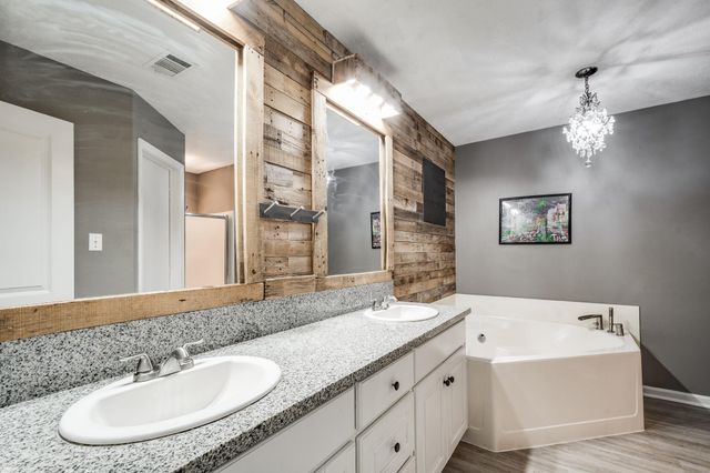 16392 Many Trees Lane, Conroe, TX 77302
