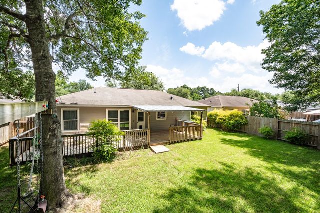 16392 Many Trees Lane, Conroe, TX 77302