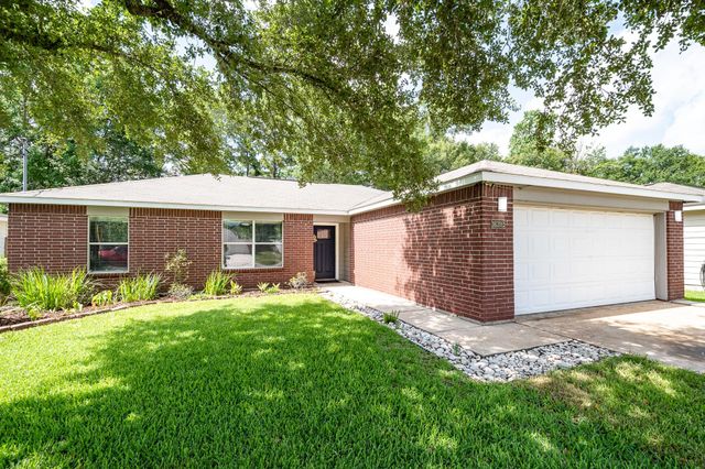 16392 Many Trees Lane, Conroe, TX 77302