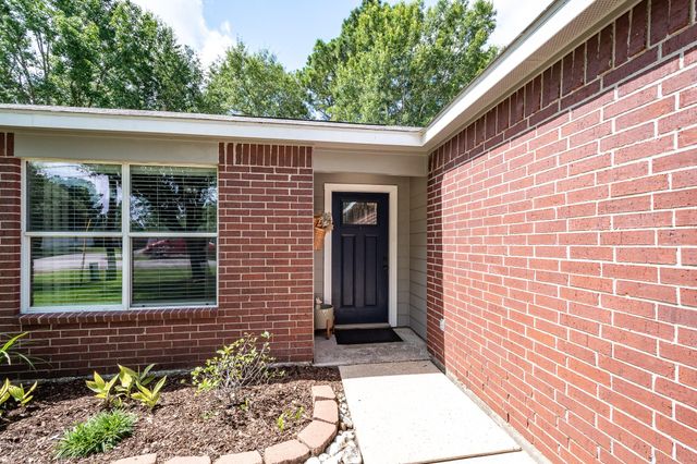 16392 Many Trees Lane, Conroe, TX 77302