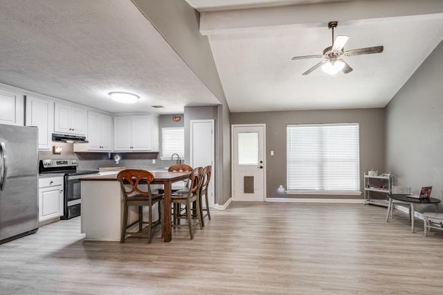 16392 Many Trees Lane, Conroe, TX 77302